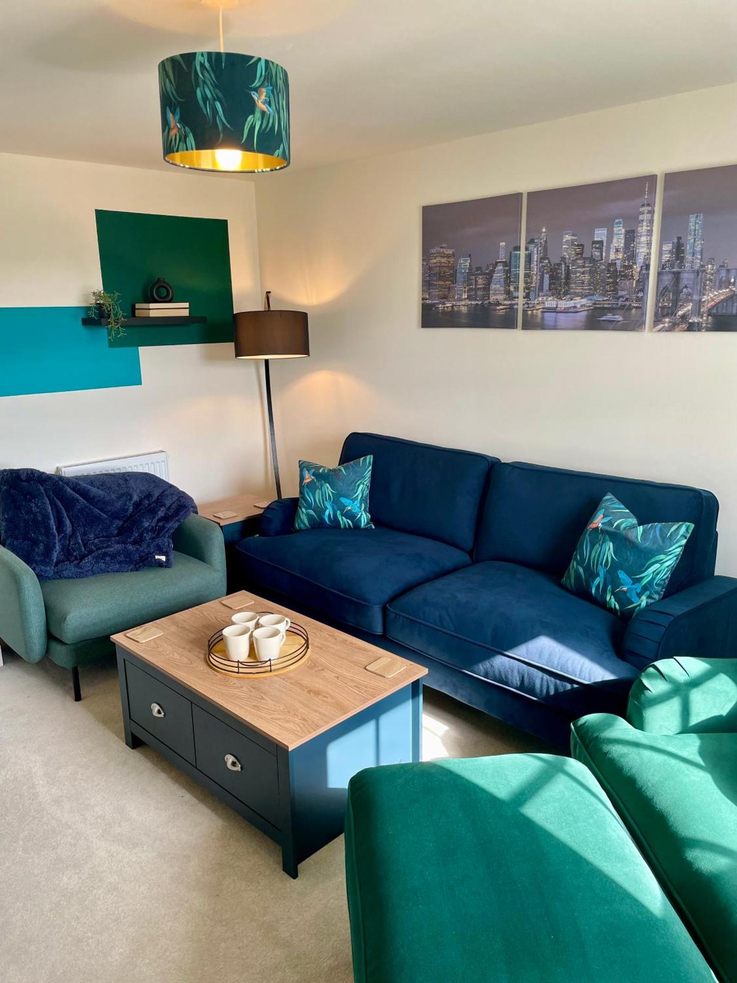 3-Bedroom Luxury Stay With Free Parking Маркет-Гарборо Екстер'єр фото
